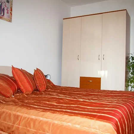 内韦娜公寓 班斯科