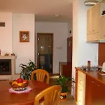 Nevena Apartman Banszko